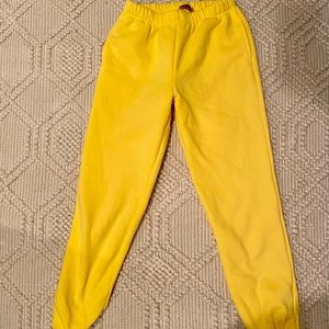 NEVER WORN EDIKTED YELLOW SWEATPANTS SIZE L